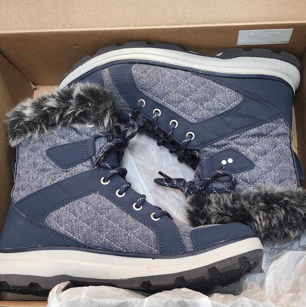 Ryka Navy Quilted Winter Boots with Faux Fur Size 6.5